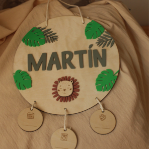 Natalicio Personalizado de Madera Selva